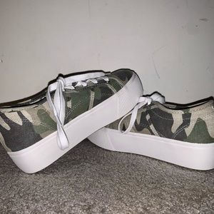 Steve Madden Platform Sneakers